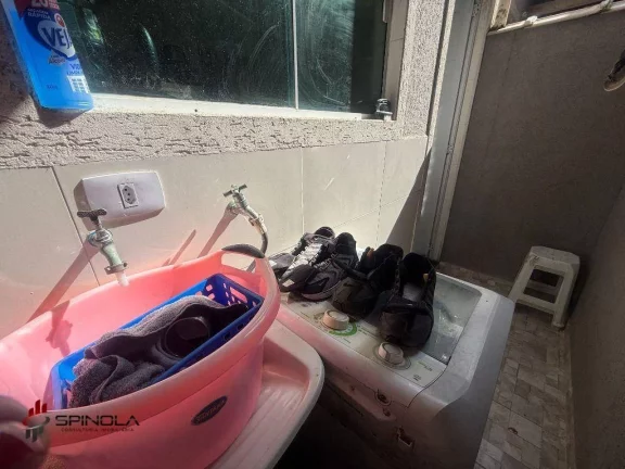 Imagem Sobrado com 2 dormitórios à venda, 56 m² por R$ 375.000,00 - Maracanã - Praia Grande/SP