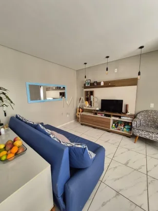 Imagem Imperdível! Apartamento à venda em Ingleses Norte, Florianópolis-SC: 2 quartos, 1 suíte, 1 sala, 2 banheiros, 2 vagas de garagem.