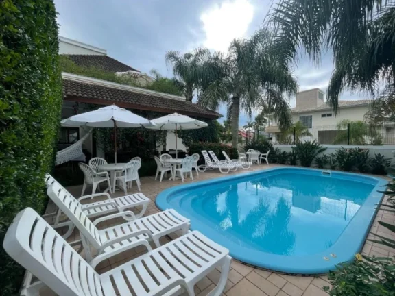 Imagem Casa com 6 dormitórios para alugar, 320 m² por R$ 6.500,00/dia - Jurerê - Florianópolis/SC