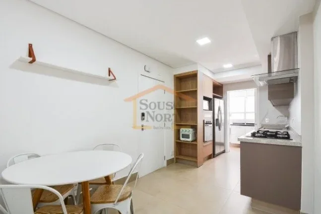 Imagem Apartamento com 141 m², com 3 dormitórios, sendo 1 suite, 2 banheiros, Imóvel amplo, bem iluminad...