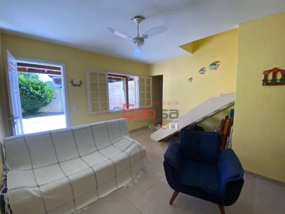 Imagem Casa com 3 dormitórios à venda, 100 m² por R$ 320.000,00 - Arpoador - Armação dos Búzios/RJ