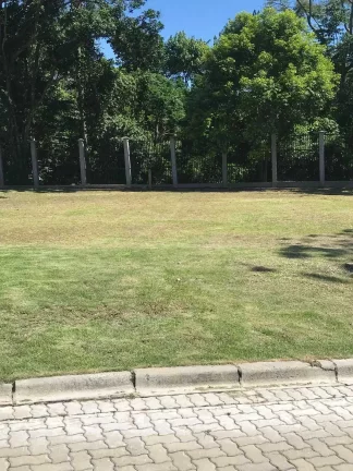 Imagem Terreno na Praia de Taquaras com 319,50m2 e 250m da beira-mar em Balneário Camboriú