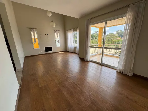 Imagem Casa com 4 suítes ao lado do Shopping da Granja Viana