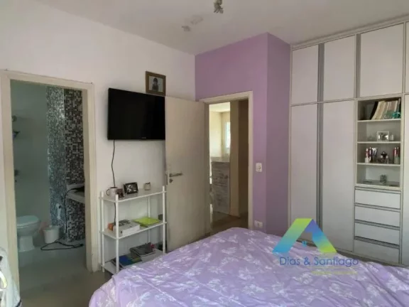 Imagem Casa com 5 dormitórios e 6 vagas para locação em Bosque da Saúde/SP!