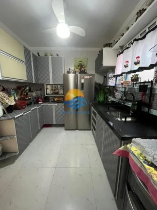 Imagem Linda casa triplex em condomínio em Santos no Marapé