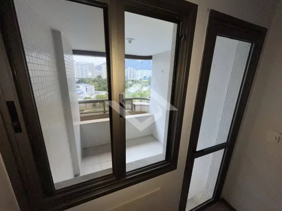 Imagem Apartamento de 3 Quartos para Venda no Rio 2 com 136 m²