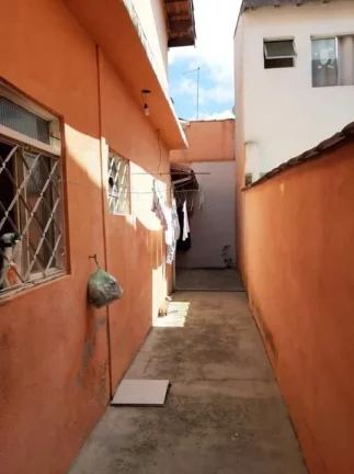 Imagem Casa com 3 dormitórios à venda por R$ 300.000,00 - Parque Nova Esperança - São José dos Campos/SP