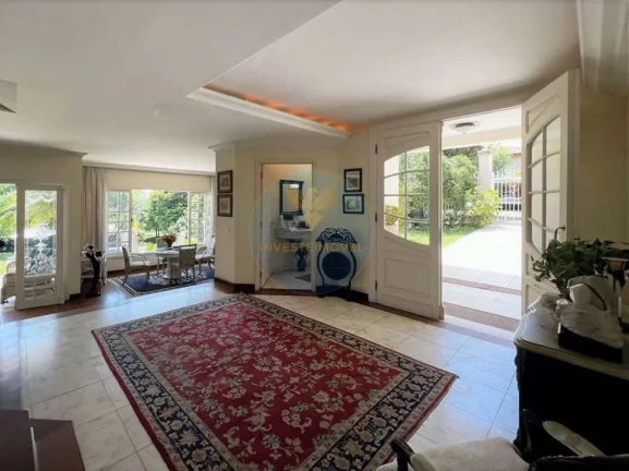 Imagem Casa em Condomínio a Venda no bairro Granja Viana - Carapicuíba, SP