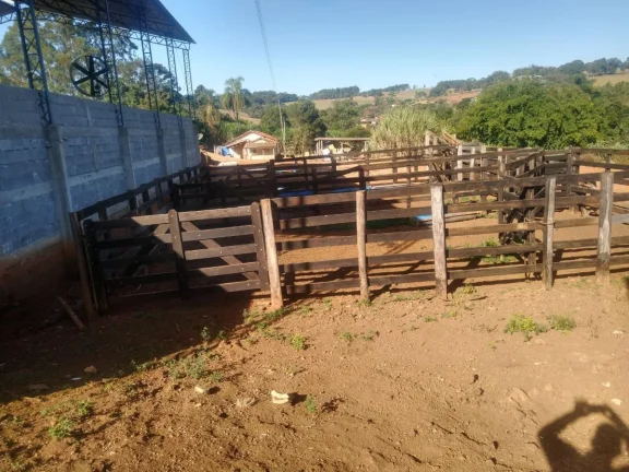 Imagem Sítio para Venda em Tuiuti, Rural, 3 dormitórios, 1 suíte, 4 banheiros, 10 vagas