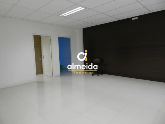 Imagem MARAVILHOSO PREDIO COMERCIAL COM ESTACIONAMENTO!