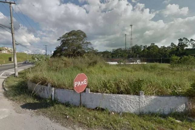 Imagem Área à venda, 1730 m² por R$ 500.000,00 - Ipelândia - Suzano/SP