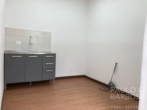 Imagem Pinheiros conjunto em sobreloja - 6 Salas - 3 Vagas - 130m²