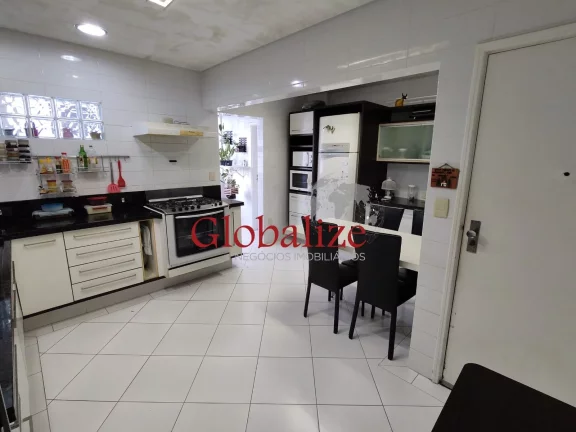 Imagem Venha morar com muito conforto num excelente apartamento no José Menino, com 03 dormitórios com 1 suíte e garagem fechada por R$.680.000,00 !