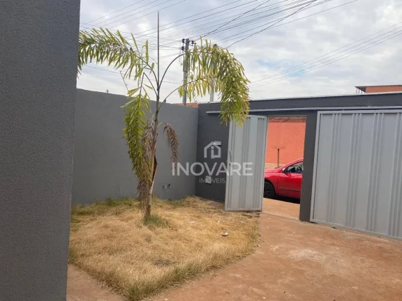 Imagem Casa com 3 dormitórios à venda, 80 m² por R$ 320.000,00 - Afonso Pena - Itumbiara/GO