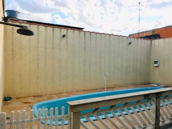 Imagem Sobrado para Venda por R$850.000,00 com 200m², 4 dormitórios, 2 vagas e 4 banheiros - Jardim são vicente , São paulo / SP - Cód. BDI35785