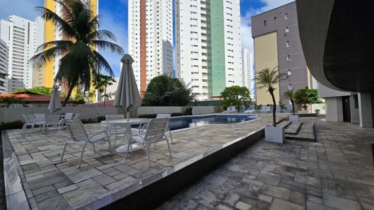 Imagem Apartamento com 4 dormitórios à venda, 220 m² por R$ 1.200.000,00 - Brisamar - João Pessoa/PB