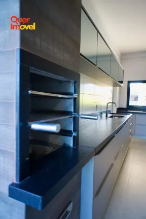 Imagem Casa de Luxo em Condomínio à Venda em Ribeirão Preto-SP no Bairro Bonfim Paulista: 3 Quartos, 3 Suítes, 1 Sala, 4 Banheiros, 4 Vagas, 180m².