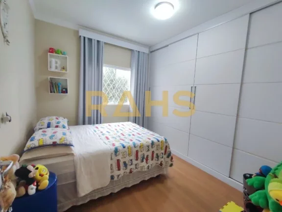 Imagem Buscando um imóvel pronto para Morar! Esse Sobrado Geminado esta localizado no bairro no Costa e Si...