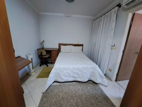 Imagem PRÉDIO FRENTE AO MAR NA ASTÚRIAS, APARTAMENTO COM 4 SUÍTES, 2 VAGAS PARA AUTO.