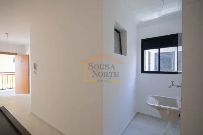 Imagem Apartamento com 35m², dispõe de 2 dormitórios, 1 banheiro, sala dois ambientes, cozinha com gabin...