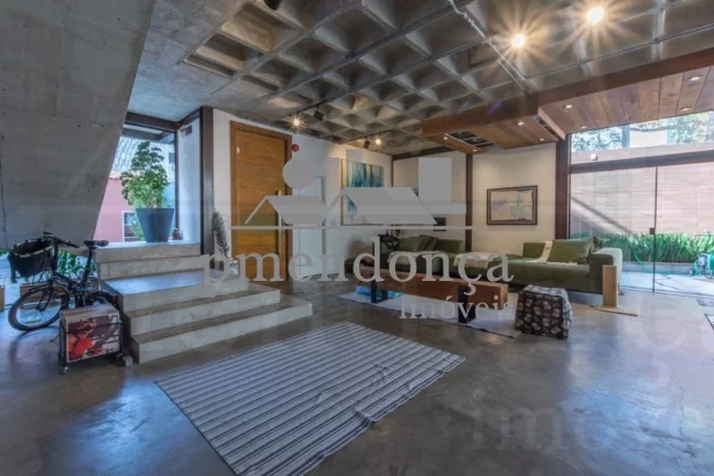 Imagem Casa de Vila em Perdizes com 3 sui­tes e 2 vagas, 202m²