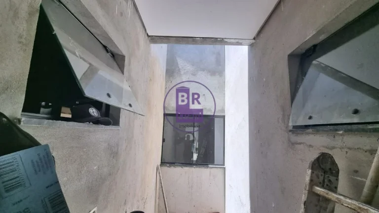 Imagem Casa Nova à Venda na zona leste em Londrina