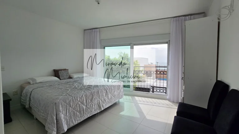 Imagem Cobertura Duplex para alugar em Canasvieiras com 3 quartos, sendo 3 suítes, 175m²