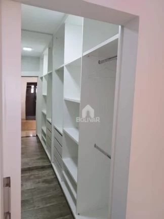 Imagem Casa com 3 dormitórios à venda, 280 m² por R$ 600.000,00 - Jardim Leonora Ll - Itumbiara/GO
