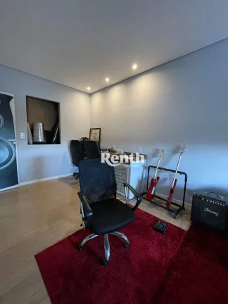 Imagem Casa com 2 dormitórios à venda por R$ 650.000,00 - Centro - Rio Claro/SP