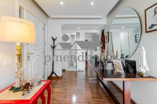 Imagem Apartamento em Perdizes nobre com 170m², 4 quartos (3 sui­tes) e 2 vagas.
