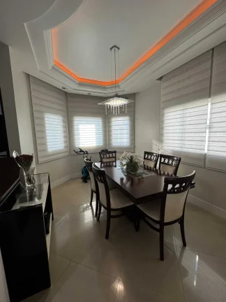 Imagem Casa alto padrão com edícula nos fundos 4 dormitórios sendo 2 suítes 4 vagas no Fiuza Lima em Itajaí