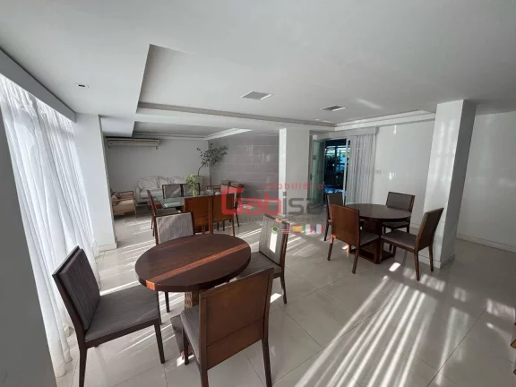Imagem Apartamento com 4 dormitórios à venda, 199 m² por R$ 2.700.000,00 - Praia do Forte - Cabo Frio/RJ