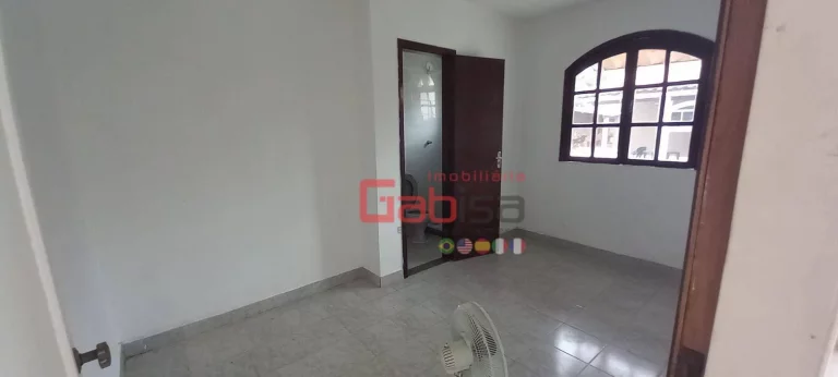 Imagem Casa com 5 dormitórios à venda, 260 m² por R$ 500.000,00 - São Pedro da Aldeia - São Pedro da Aldeia/RJ