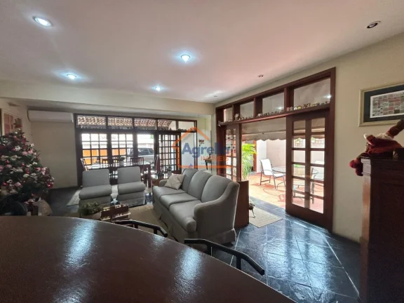 Imagem Casa à venda no bairro Centro - Mogi Mirim/SP