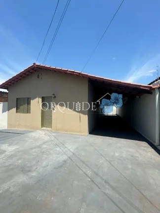 Imóvel de alto padrão com 3 quartos e 160m² de área no Setor Dona Gercina em Rio Verde-GO