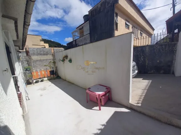 Imagem Casa para Venda em Teresópolis / RJ no bairro Várzea