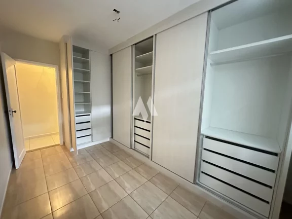 Imagem Apartamento à venda no Embaré