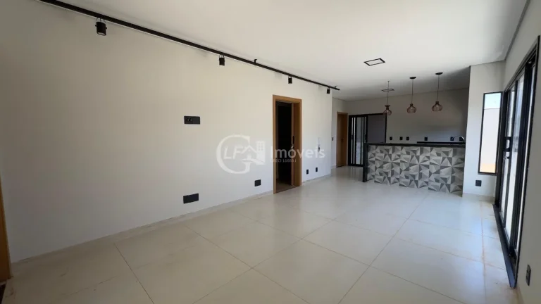 Imagem Casa à venda em Campo Grande-MS, bairro São Francisco: 3 quartos, 1 suíte, 1 sala, 2 banheiros, 2 vagas de garagem, 131,00 m² de área. Venha conferir!