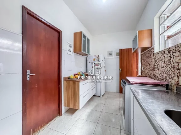 Imagem Casa à venda, 185 m² por R$ 950.000,00 - Jardim Cascata - Teresópolis/RJ