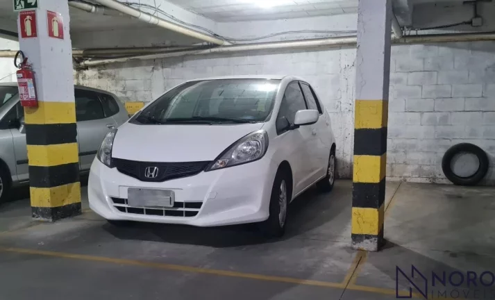 Imagem Apartamento Semi Mobiliado com 2 Dormitórios, Suíte, Churrasqueira e Garagem