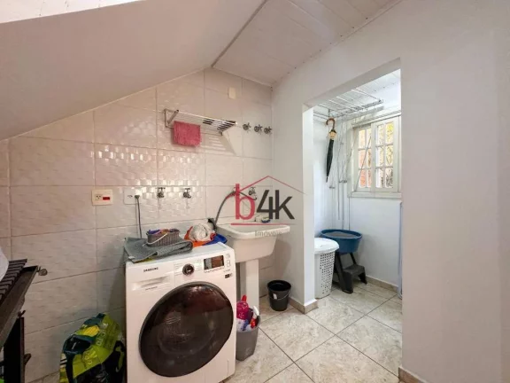 Imagem Casa com 3 dormitórios à venda, 220 m² por R$ 2.120.000 no Brooklin