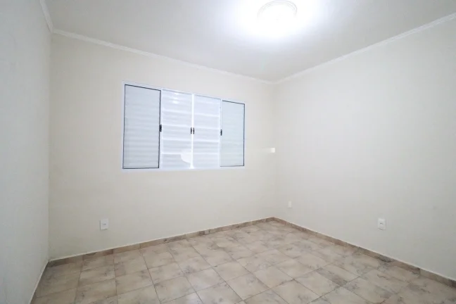 Imagem "Casa Comercial ou Residencial de 105m² - Conforto, Praticidade e Localização Privilegiada"