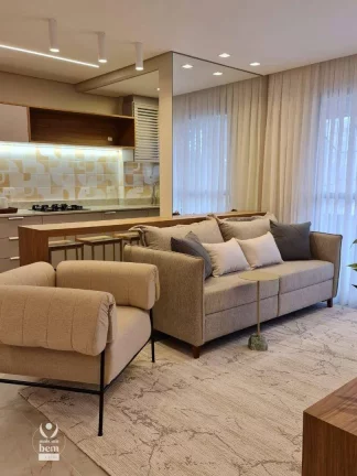 Imagem Apartamento com 2 quartos (1 suíte), 2 vagas de garagem, sacada com churrasqueira à venda por R$ 758.000 - Água Verde - Curitiba/PR