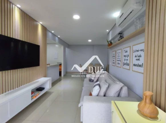 Imagem Apartamento com 2 dormitórios à venda, 85 m² por R$ 820.000,00 - Marapé - Santos/SP