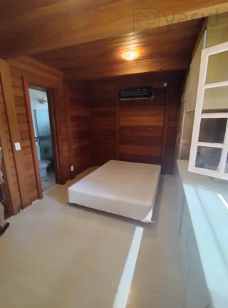 Imagem Imóvel de luxo no Condomínio Bosque de Grevílea em Vinhedo-SP: 3 quartos, 2 suítes, 3 salas, 3 banheiros, 4 vagas, 245m².