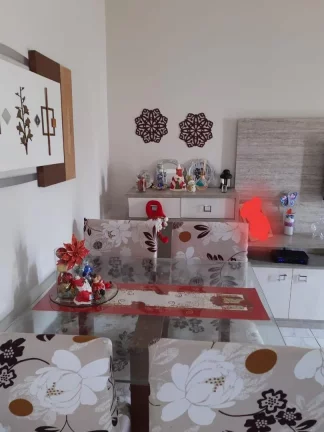 Imagem Apartamento disponível, com 02 dormitórios, sala de visita com sacada telada, banheiro social com ...