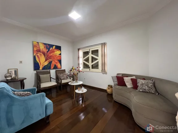 Imagem Casa à Venda no Bairro Caiçaras em Patos de Minas – 3 Quartos, Suíte e Espaço Gourmet