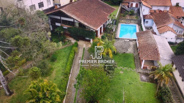 Casa à venda, 230 m² por R$ 3.500.000,00 - Alto - Teresópolis/RJ