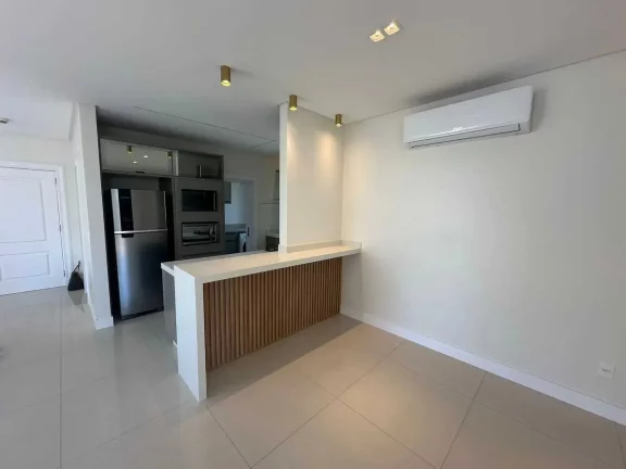 Imagem Apartamento com 4 dormitórios sendo 2 suítes e 3 vagas de garagem - Balneário Camboriú/SC