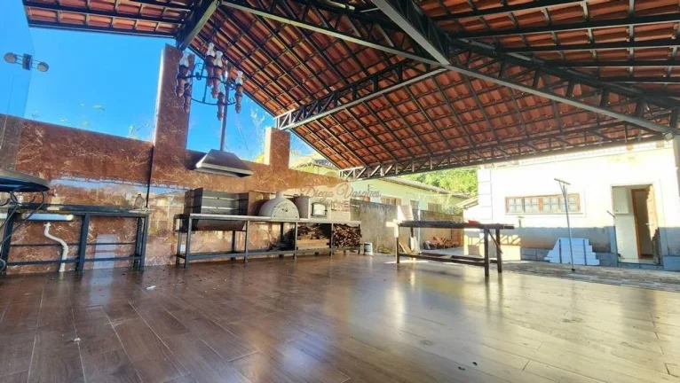 Imagem Casa em Condomínio para Venda em Teresópolis / RJ no bairro Prata